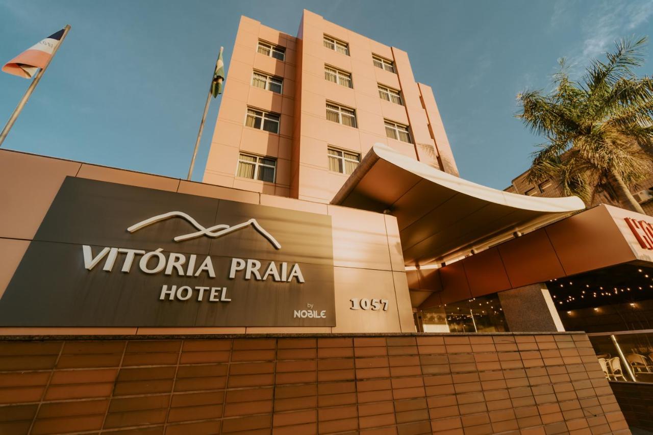 Vitoria Praia Hotel Exterior photo